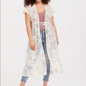 TORRID I Ivory Floral Kimono